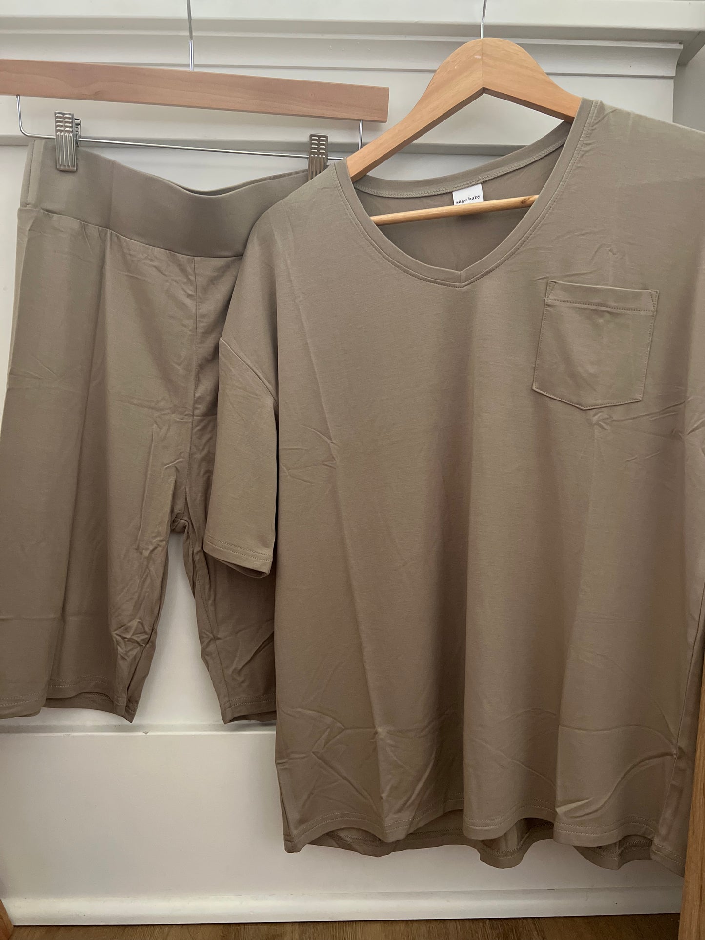 The matching onesie (NEW)