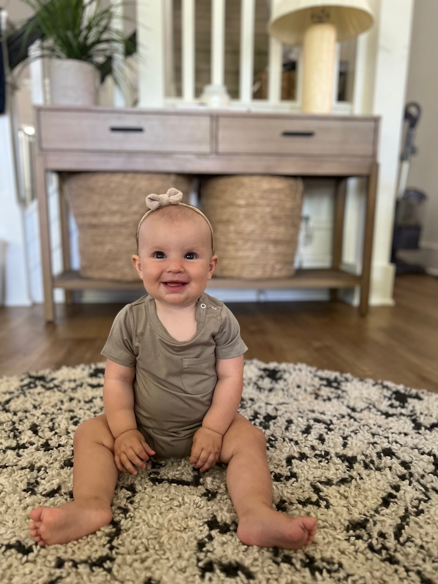 The matching onesie (NEW)